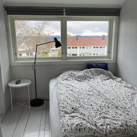 Apartman Til Leie I Sommer, Naerhet Til Og Sentrum