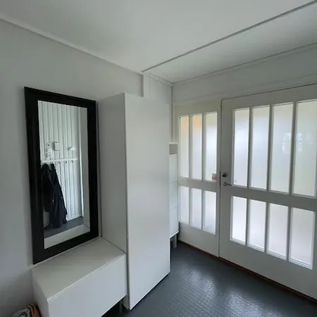 Apartman Til Leie I Sommer, Naerhet Til Og Sentrum