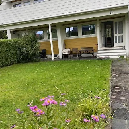 Apartman Til Leie I Sommer, Naerhet Til Og Sentrum